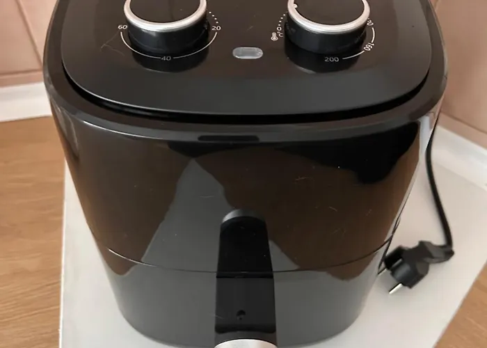 Geraeumiges Stadtapartment דירה *